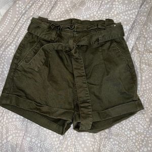 EXPRESS short high waisted short